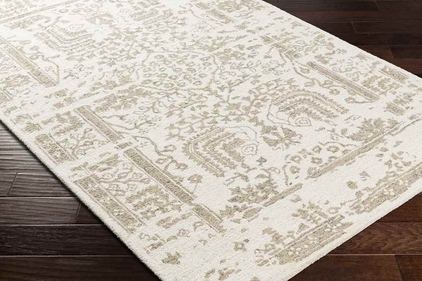 Aloa Traditional Ivory Area Rug