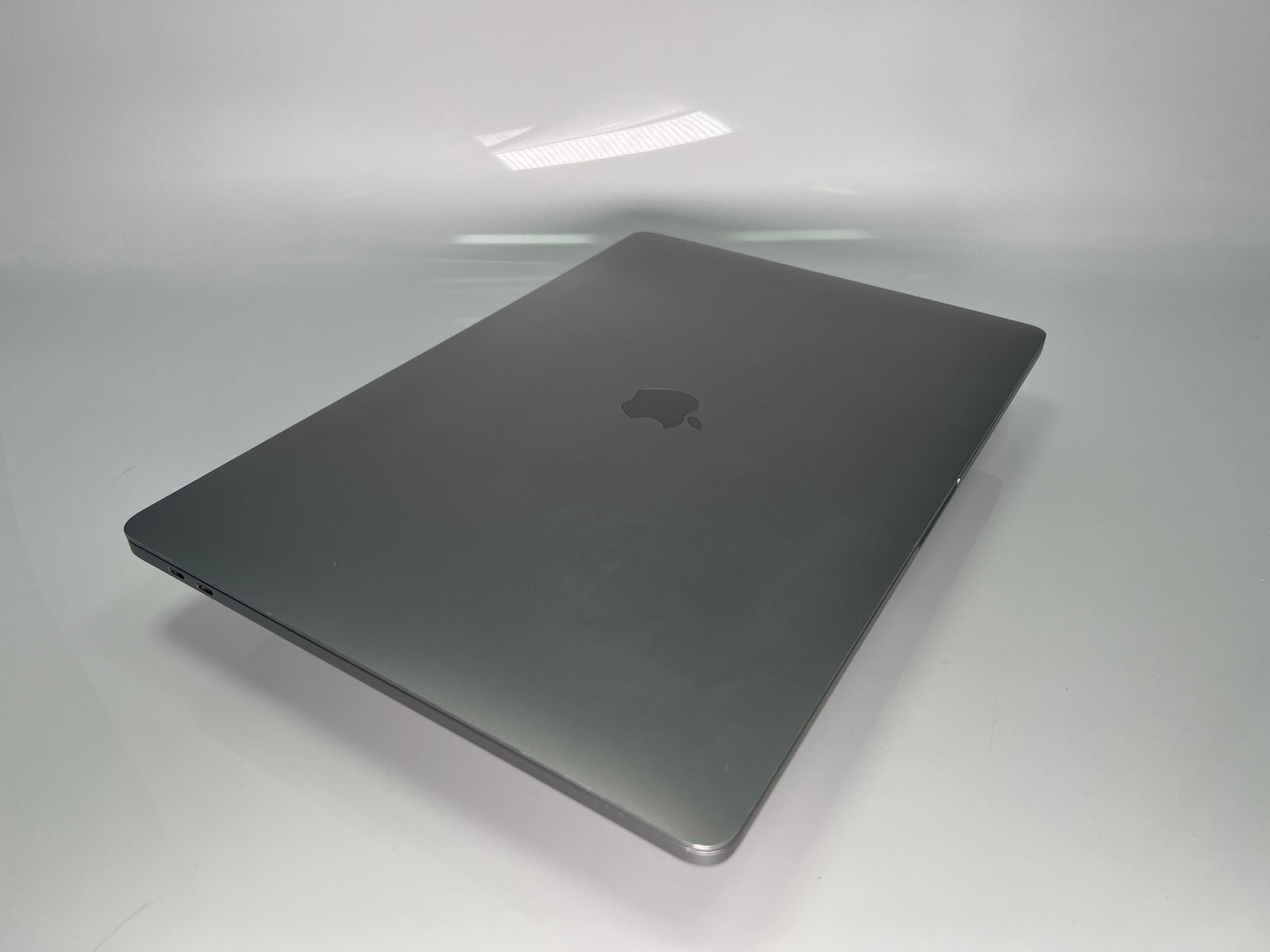 2019 Apple MacBook Pro 16-inch – i9 2.4GHz 64GB RAM 4TB SSD | Radeon Pro 5500M 4GB