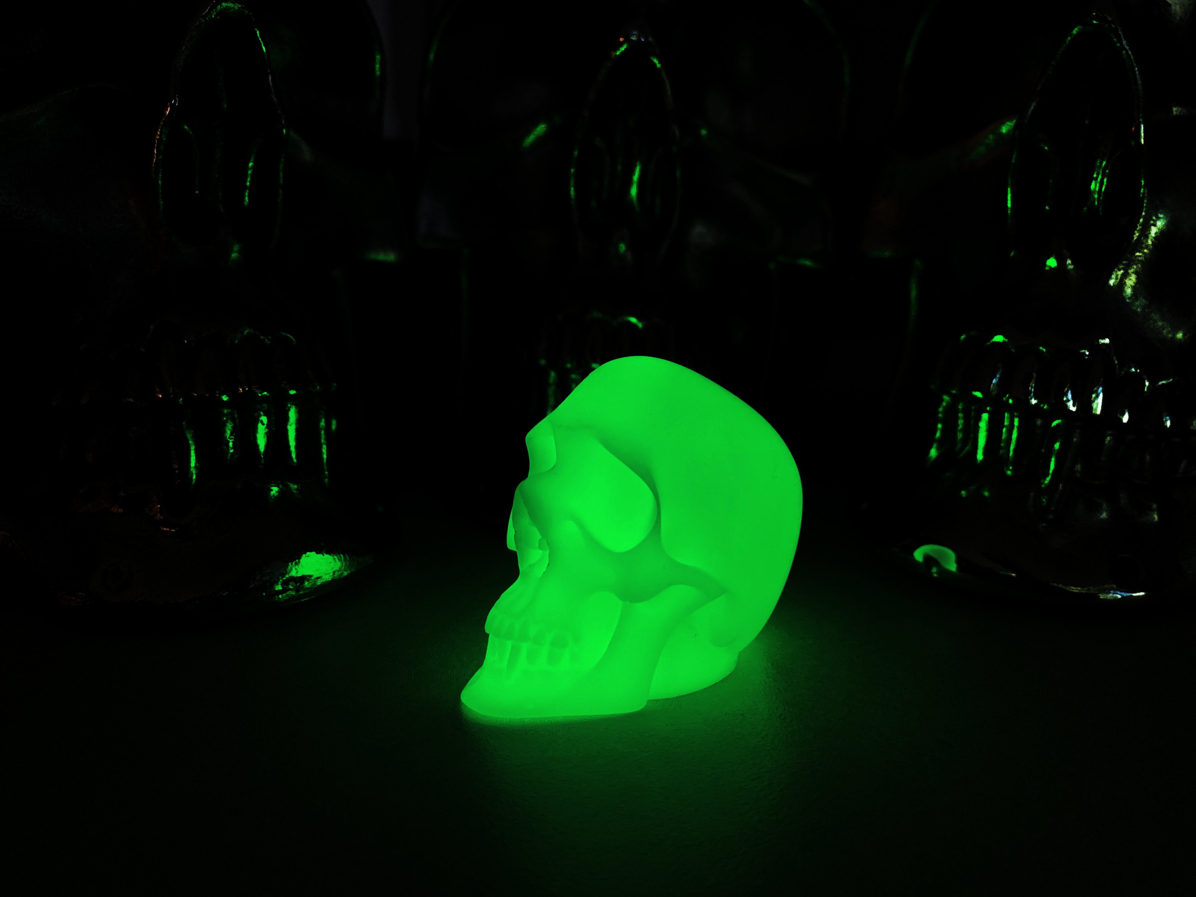 ( Glow ) Colossus UGM Skull by Maratac - Limited Release