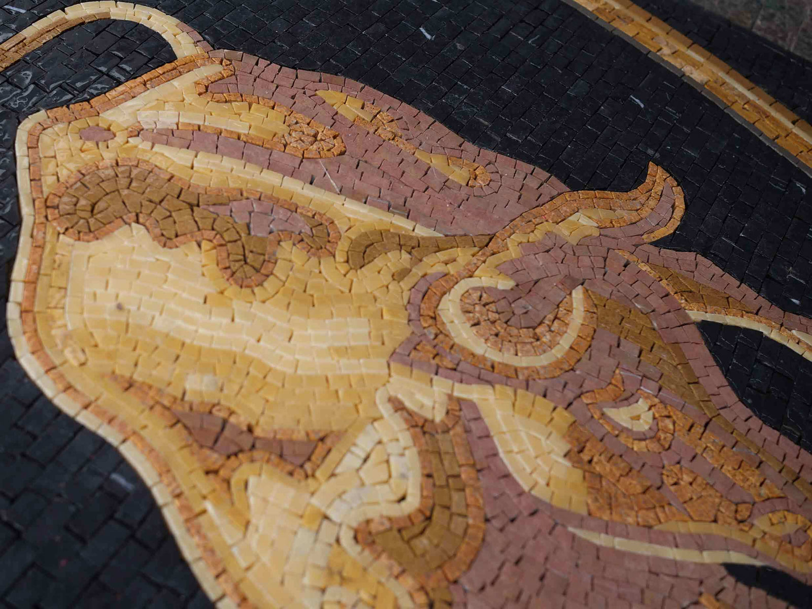 Mosaic Logo - Lamborghini