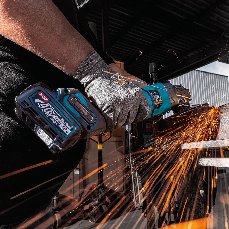 Makita GAG14M1 40V max XGT® Brushless Cordless 4‑1/2” / 6