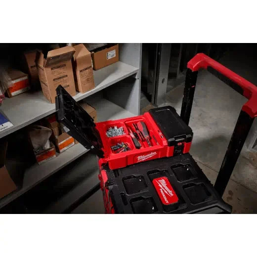 Foco de luz Milwaukee 2356-20 M12™ PACKOUT™ con carga USB