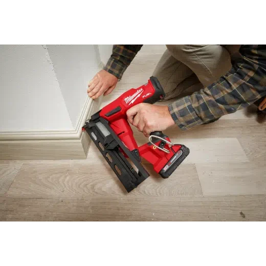 Milwaukee 2841-20 M18 FUEL 16 Gauge Angled Finish Nailer (Tool Only)