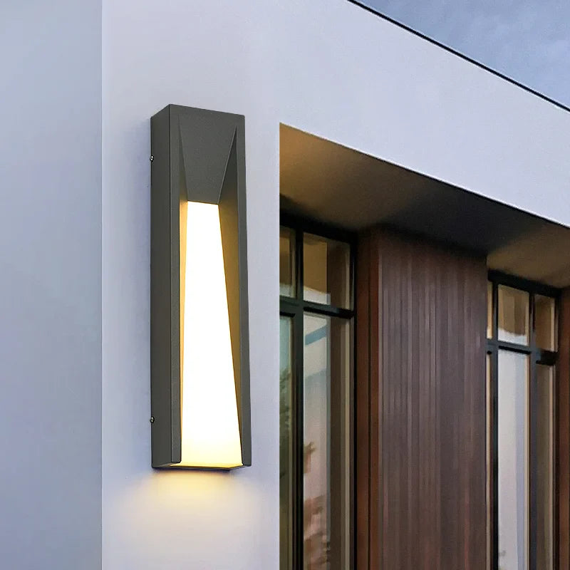 Modern Outdoor LED Waterproof Wall Lamp for Courtyard, Balcony