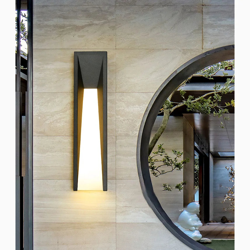 Modern Outdoor LED Waterproof Wall Lamp for Courtyard, Balcony