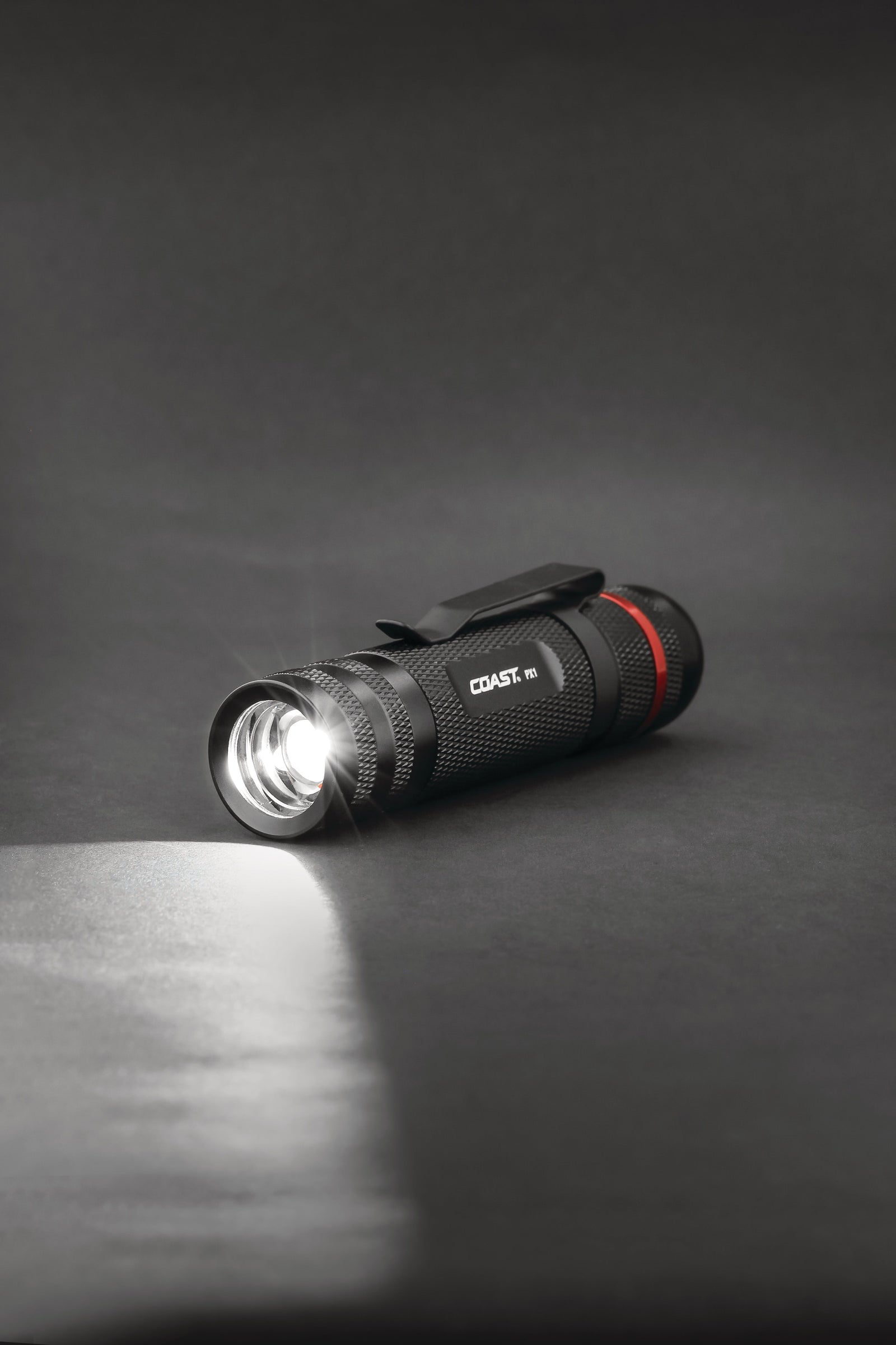 COAST PX1 Pure Beam Flashlight with Twist Focus 20569