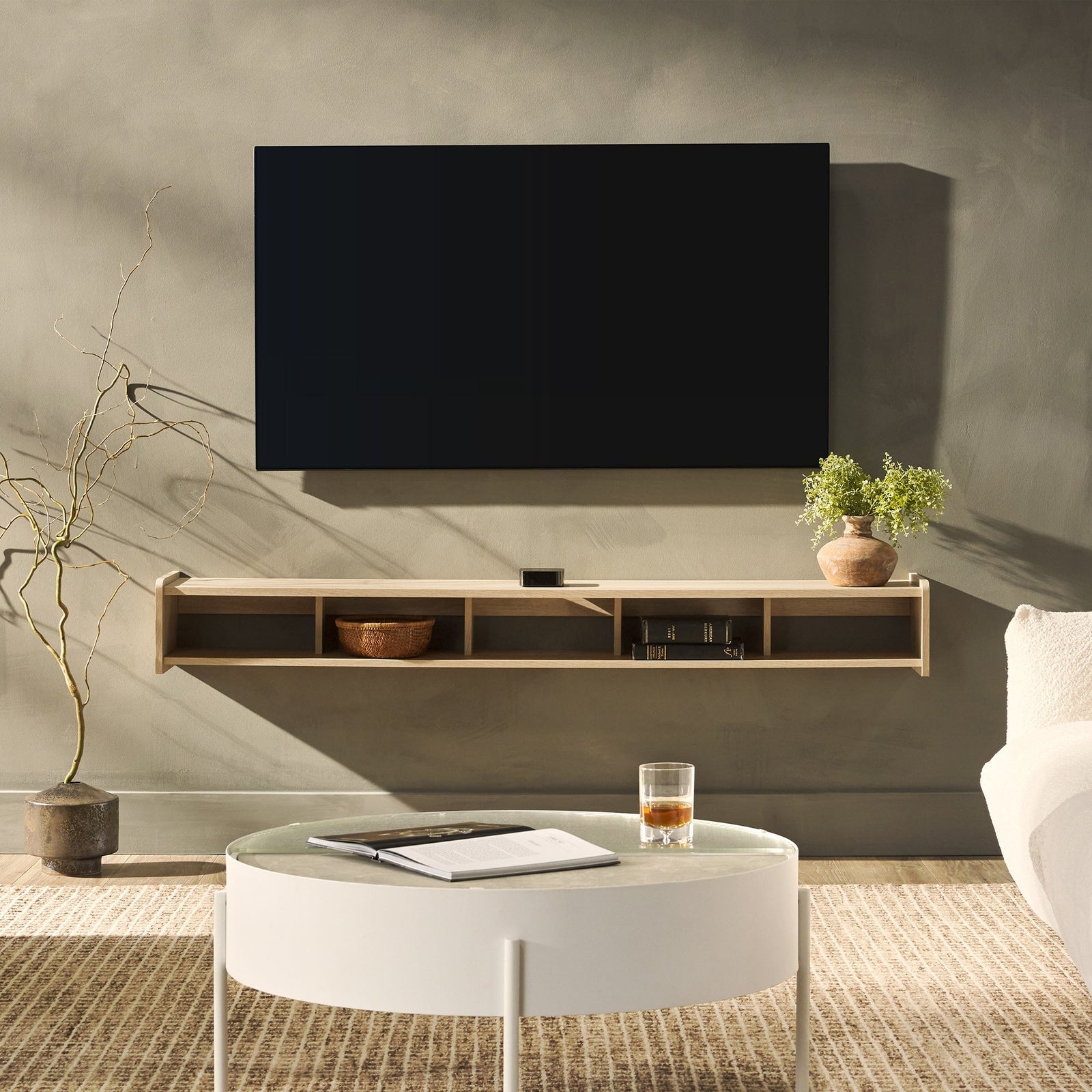 Mueble de TV minimalista flotante