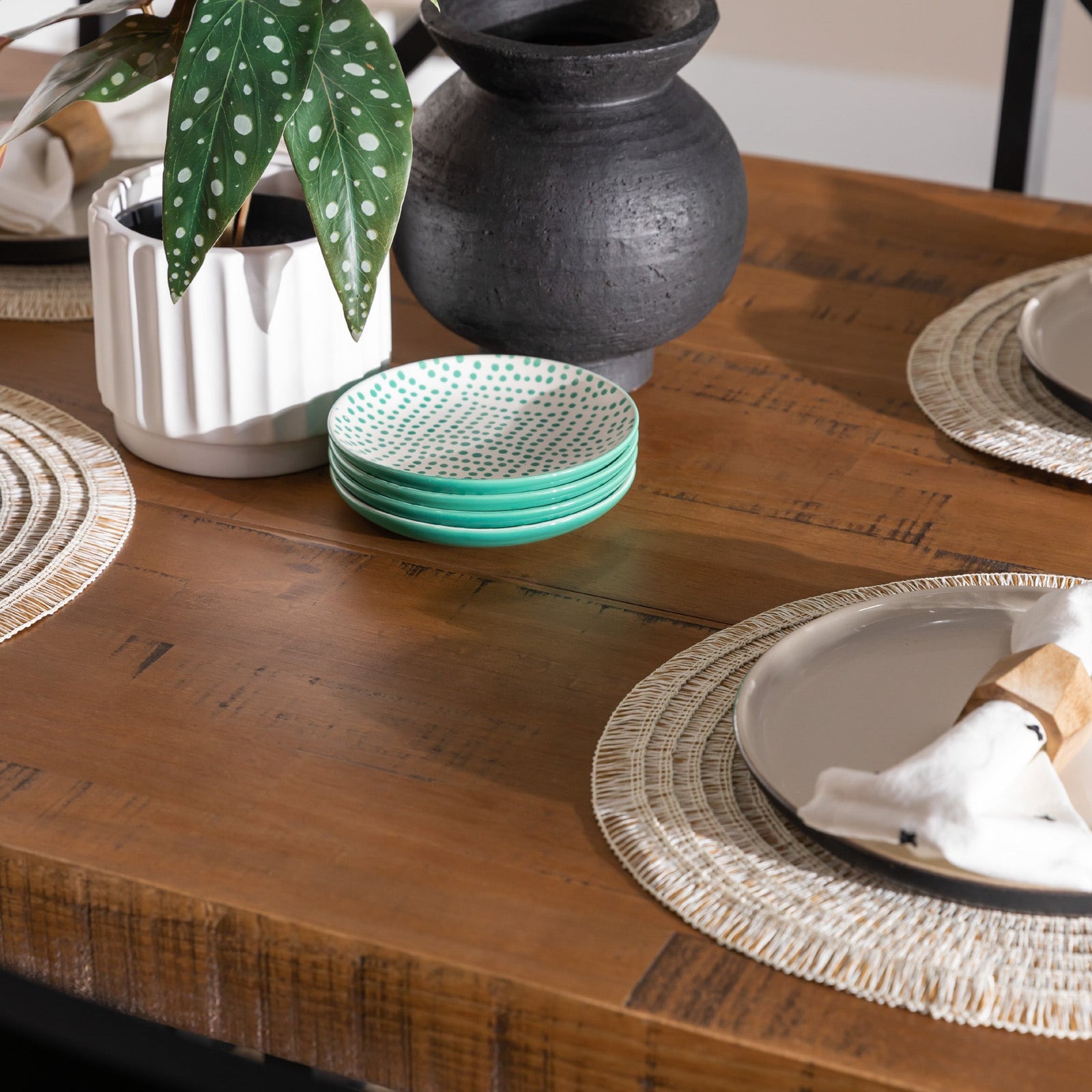 Mesa de comedor de madera envejecida Durango