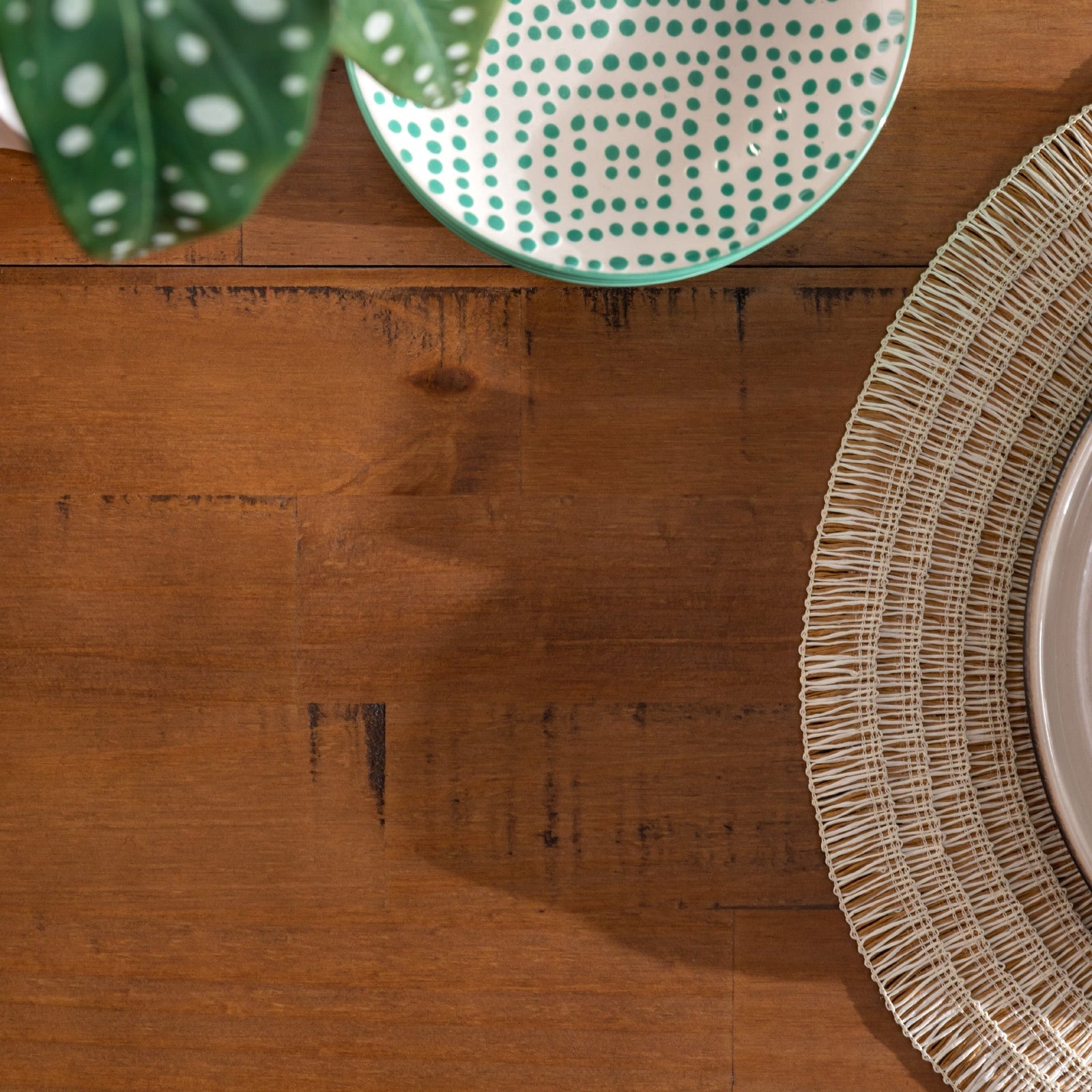 Mesa de comedor de madera envejecida Durango