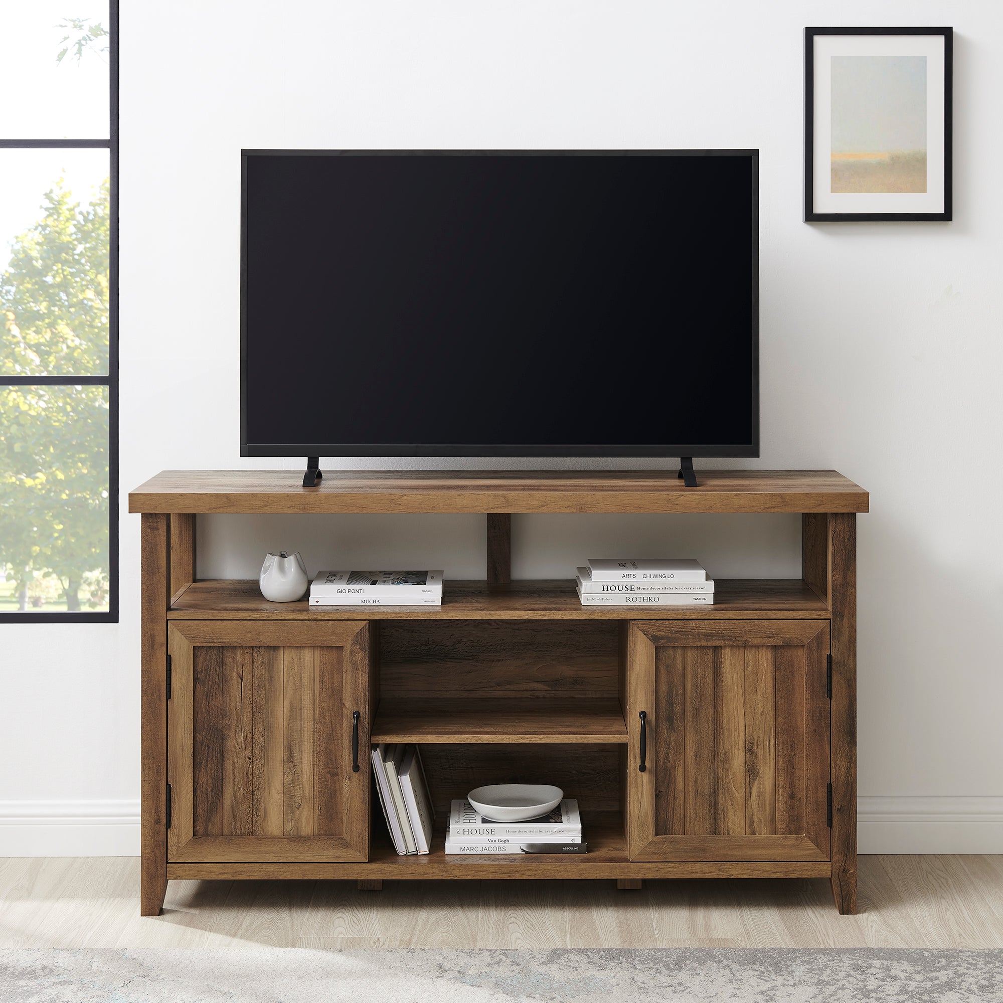 Mueble de TV Highboy de 58" con puerta ranurada