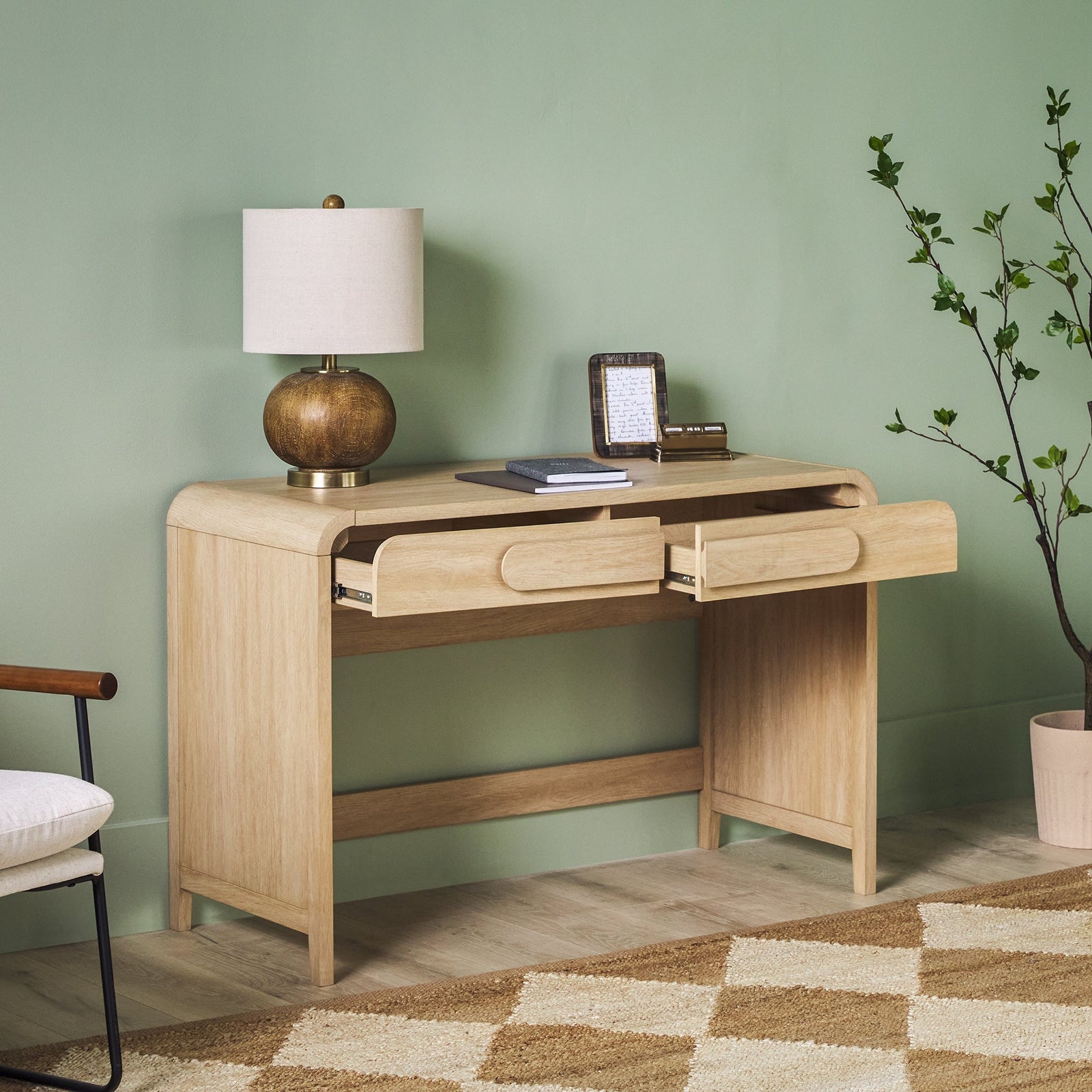 Chantelle Modern Curved Writing Desk