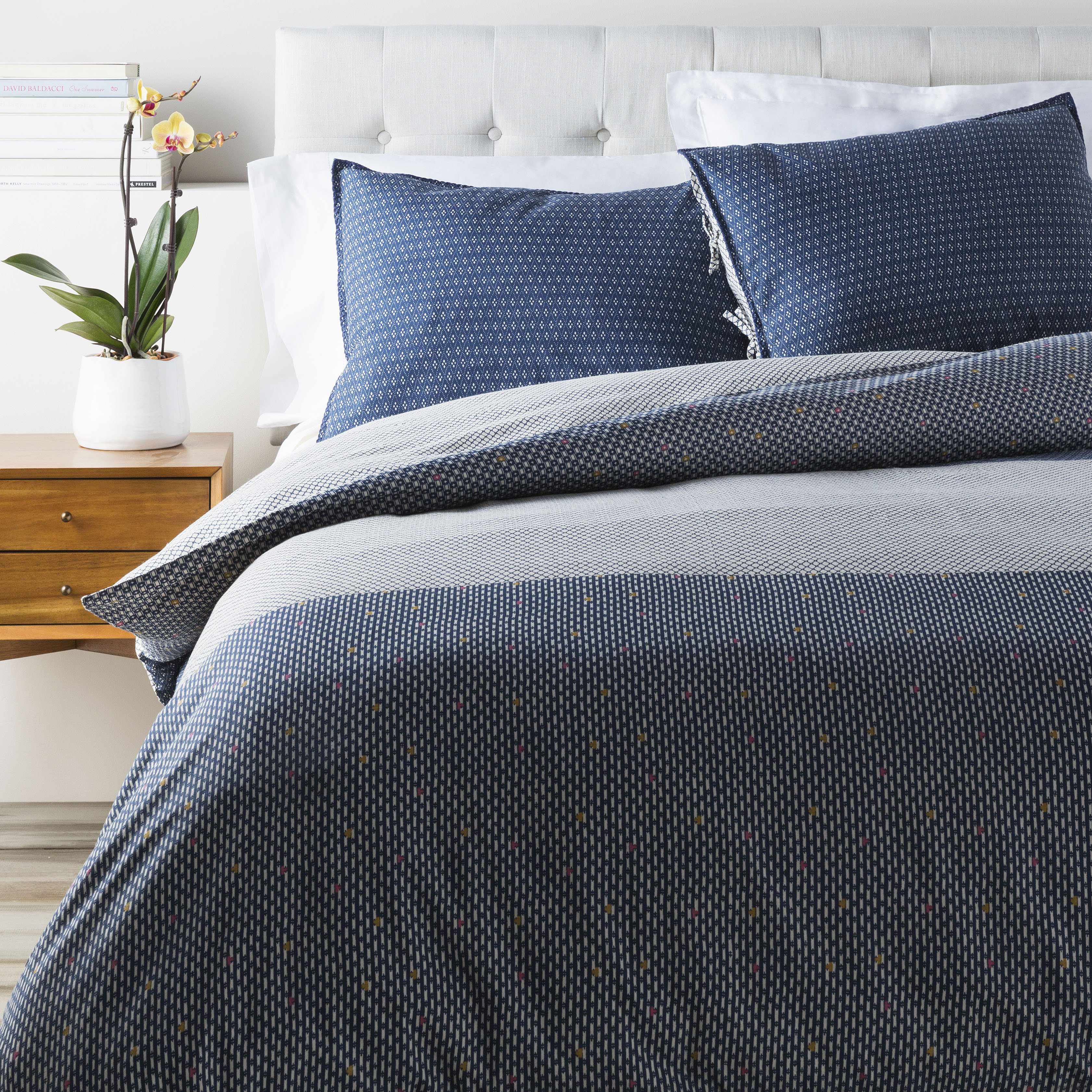 Glina Navy Bedding